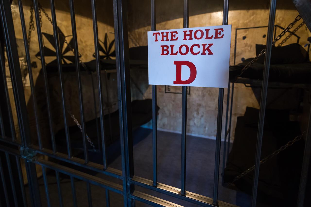 Alcatraz Jail-Hostel 트빌리시 외부 사진